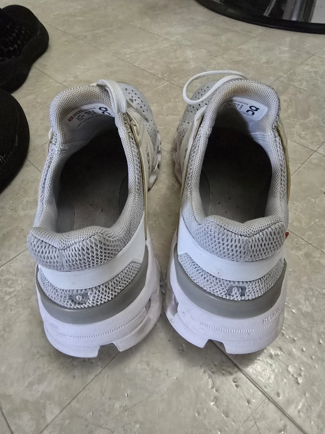 On Cloud Running Shoes - photo 3