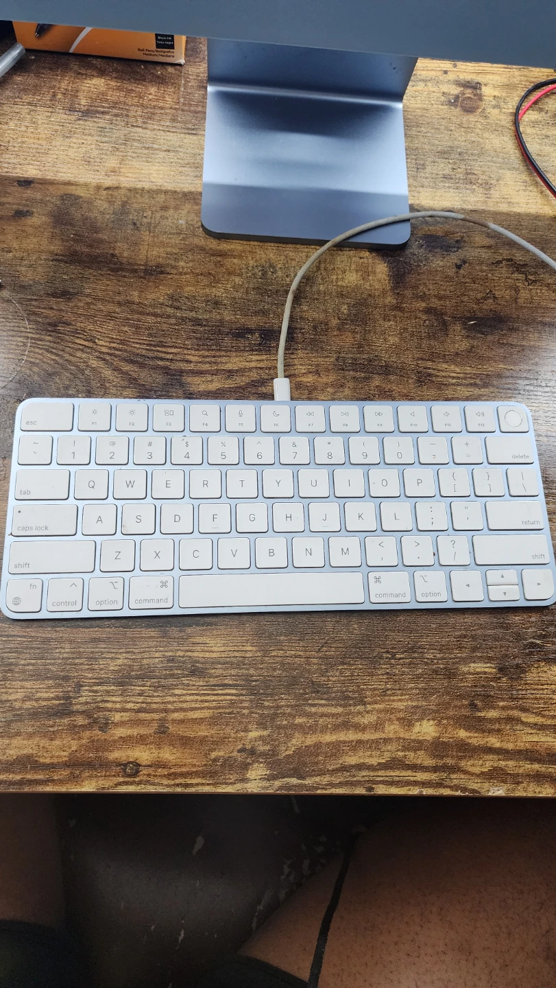 Apple iMac Apple M1 Chip 8-core CPU 24-inch 8GB RAM, 256GB Blue - photo 4