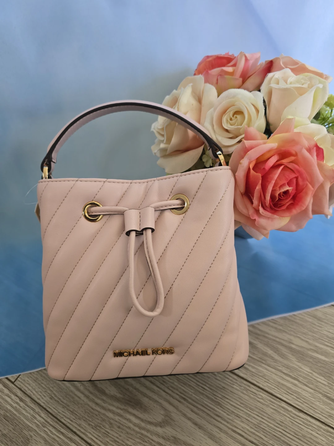 Michael Kors Pink Quilted ⚽ Leather Bucket Bag