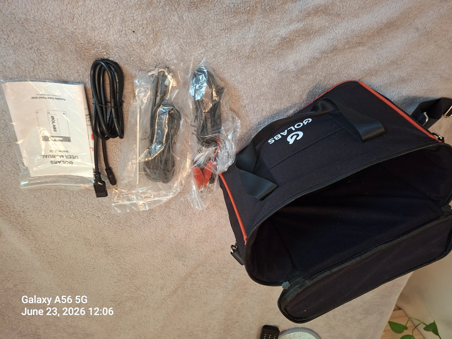 GOLABS Portable Power Station 1200 - photo 4