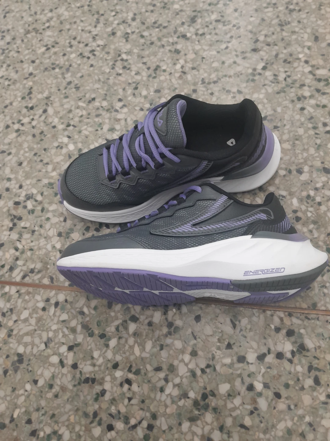 Fila Women's Running Shoes Size 7 - photo 4