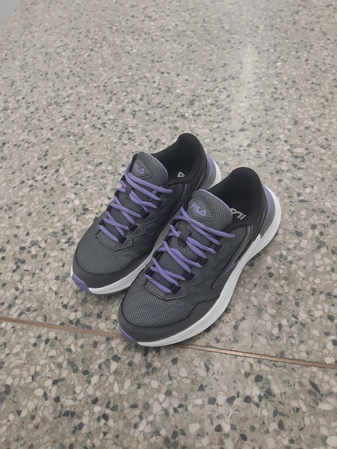 Fila Women's Running Shoes Size 7 - photo 5