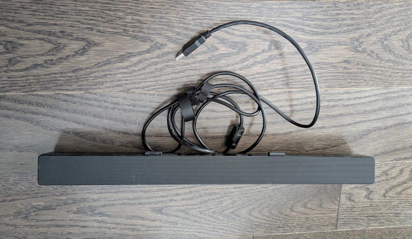 ⚽ Dell Black Soundbar Mount with USB Cable