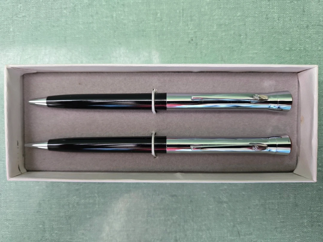 Vintage Garland Heirloom Pen & Pencil Set