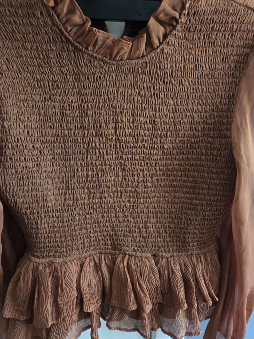 En Saison Brown Smocked Top - Size M - photo 3