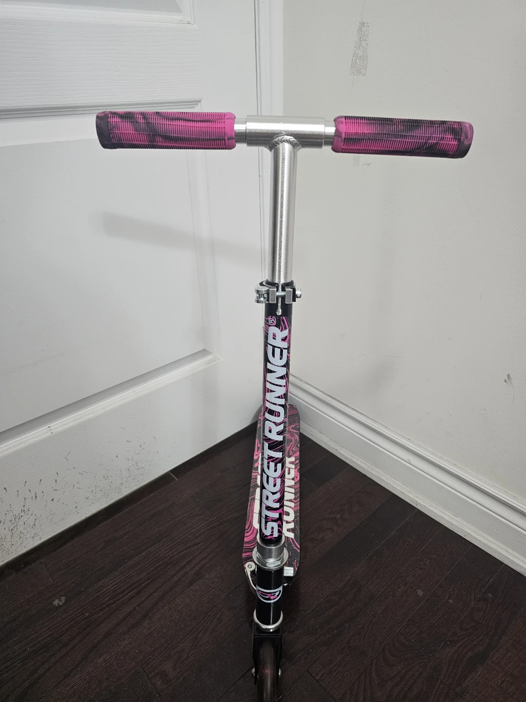 Street Runner Folding Kick Scooter - photo 2