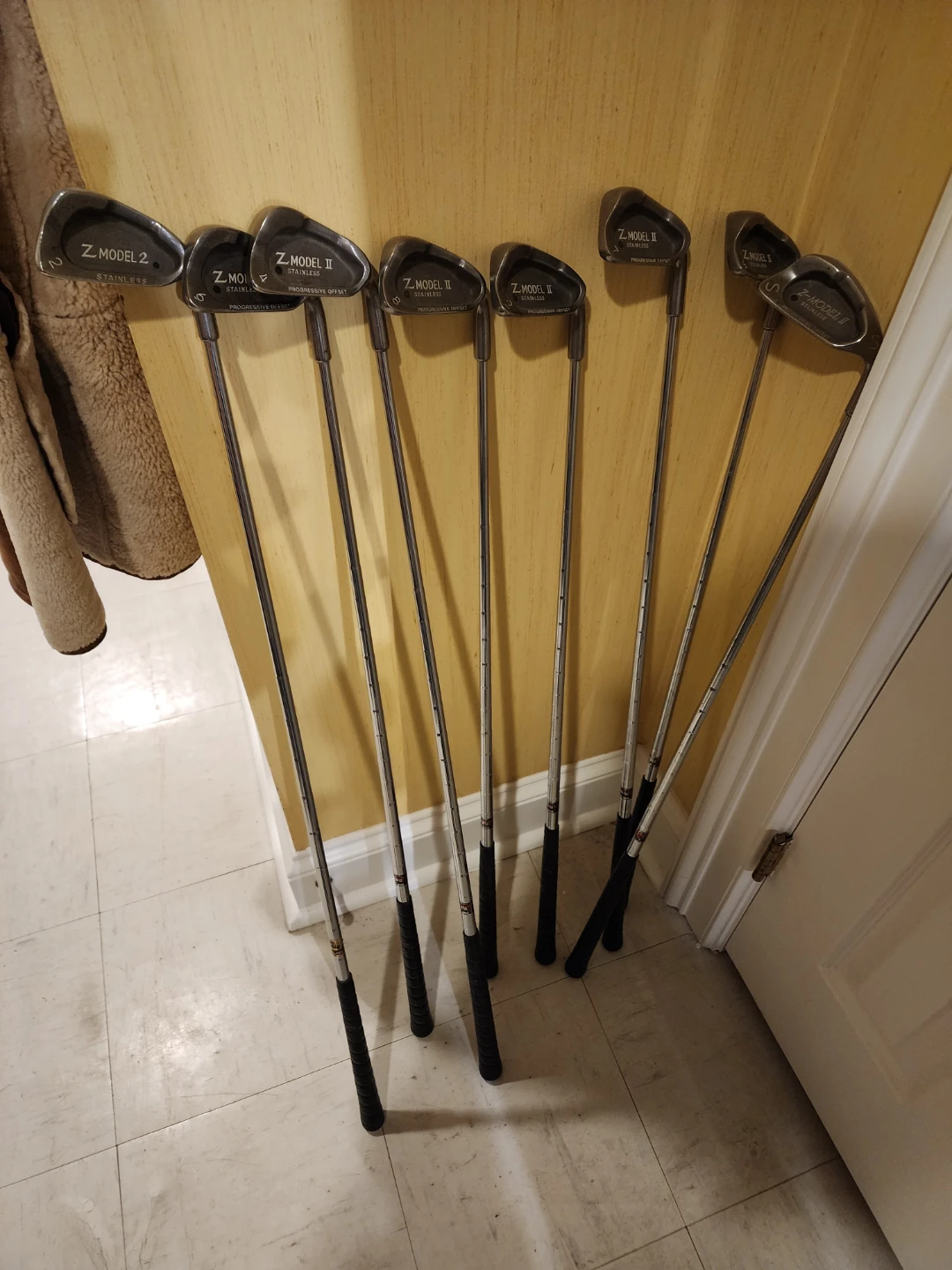 Z MODEL 2 Stainless Progressive Offset Golf Clubs
