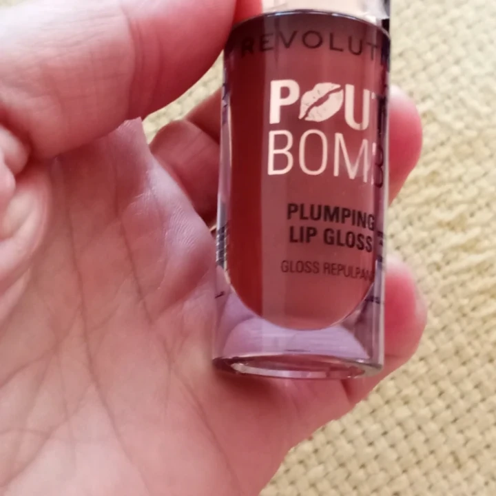 Revolution Pout Bomb Plumping Lip Gloss - photo 2