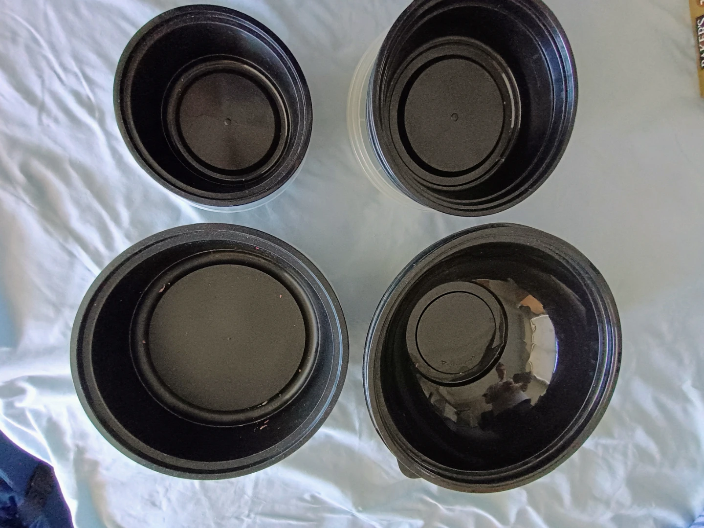⚽  Set of Black Plastic Food Containers