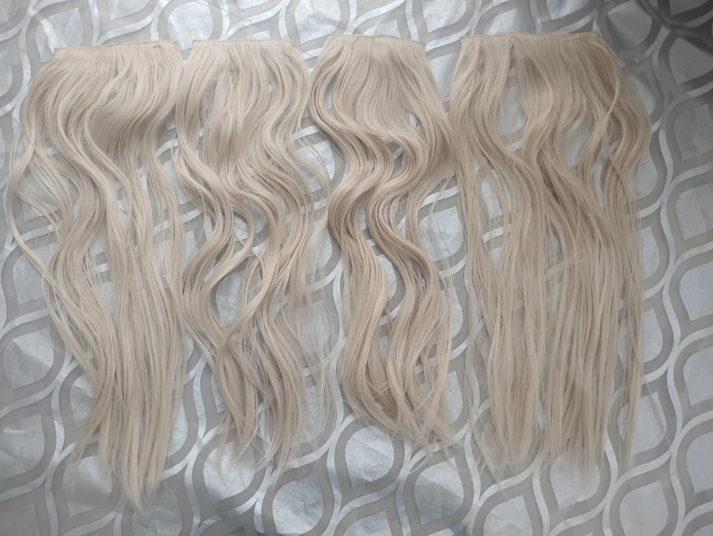 Clip-in Hair Extensions - Blonde - photo 2