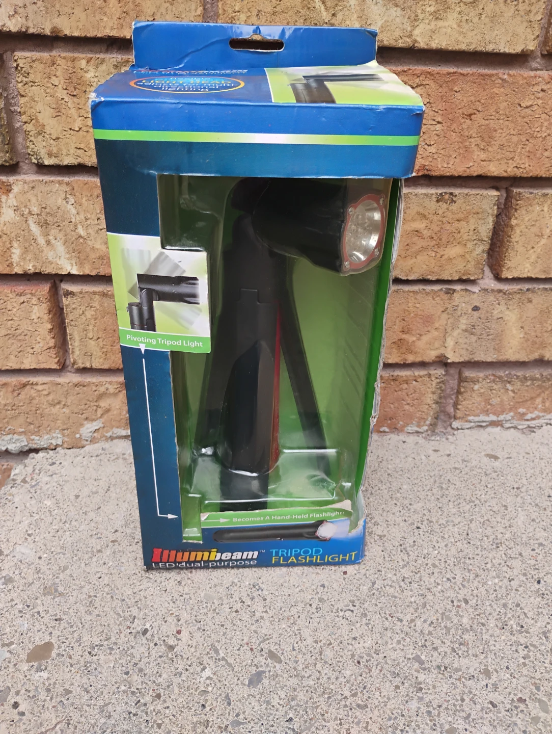 Illumibeam LED Dual-Purpose Tripod Flashlight