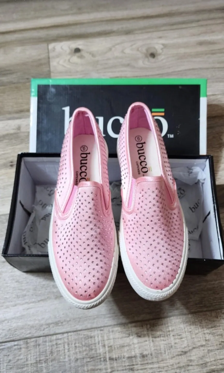 Bucco Capensis Pink Slip-On Sneakers⚽