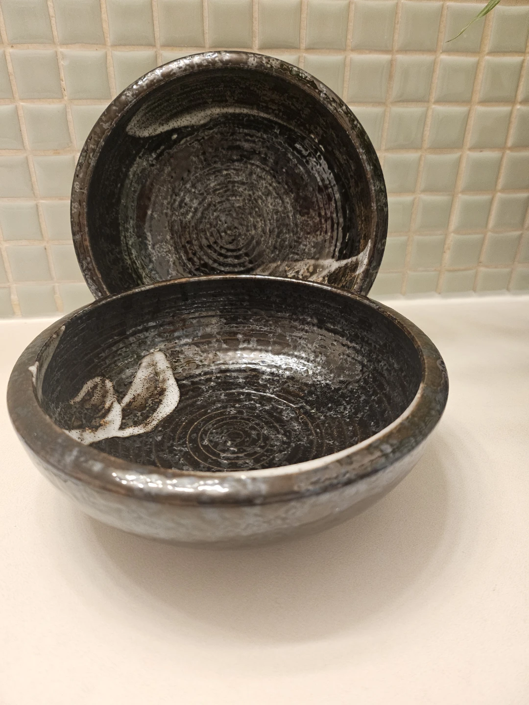 Set of 2 Dark Ceramic Bowls