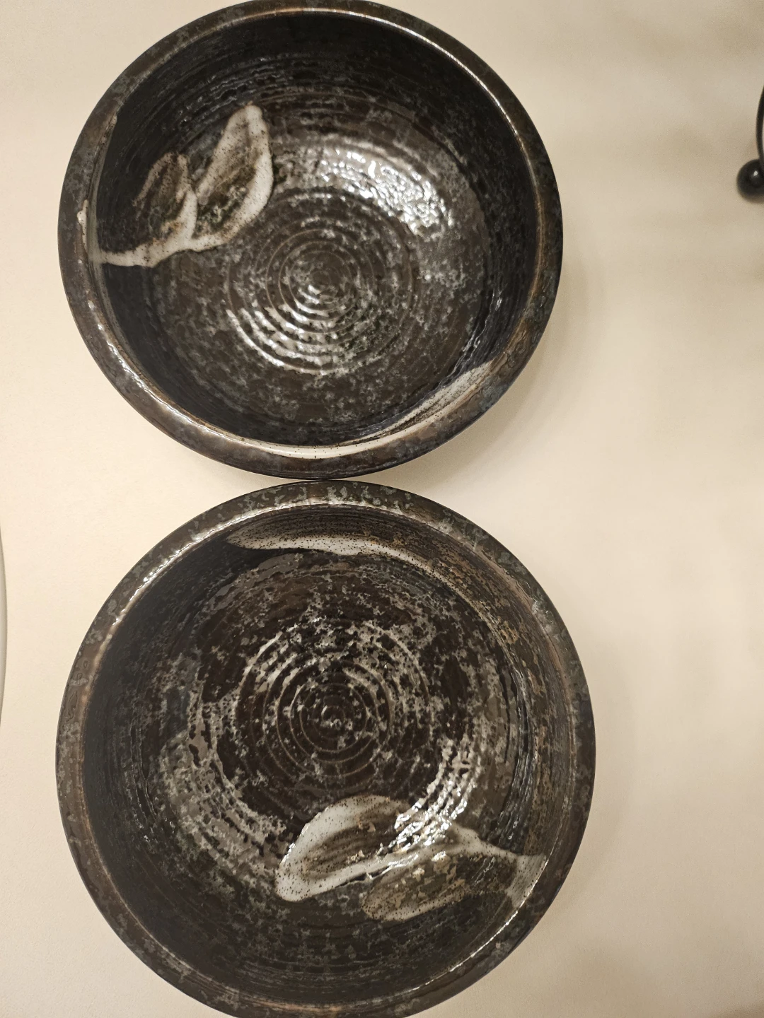 Set of 2 Dark Ceramic Bowls - photo 2