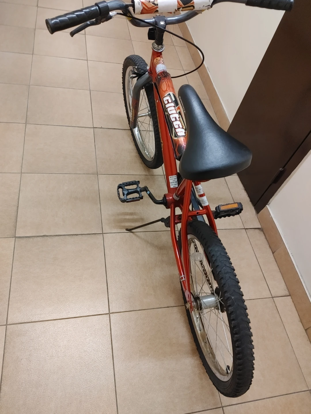Red Clutch BMX Bike - photo 2