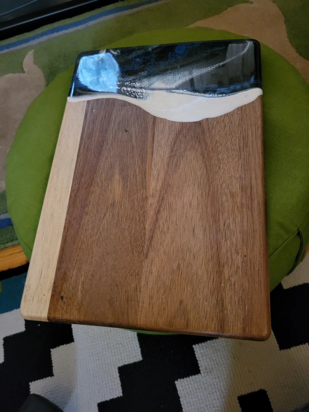 ⚽️ Lynn & Liana Designs Wood Resin Cutting Board