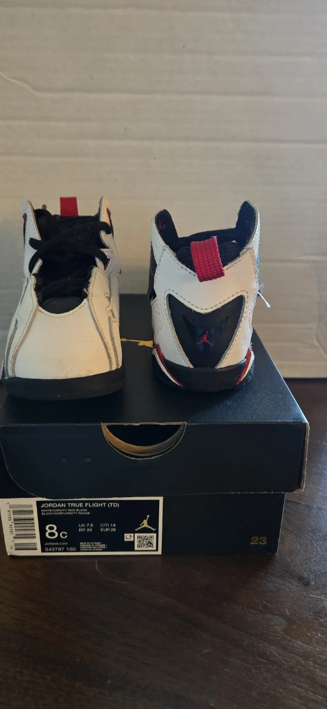 Jordan True Flight 8C, Jordan Fadeaway 6C, Sky Jordan 5C