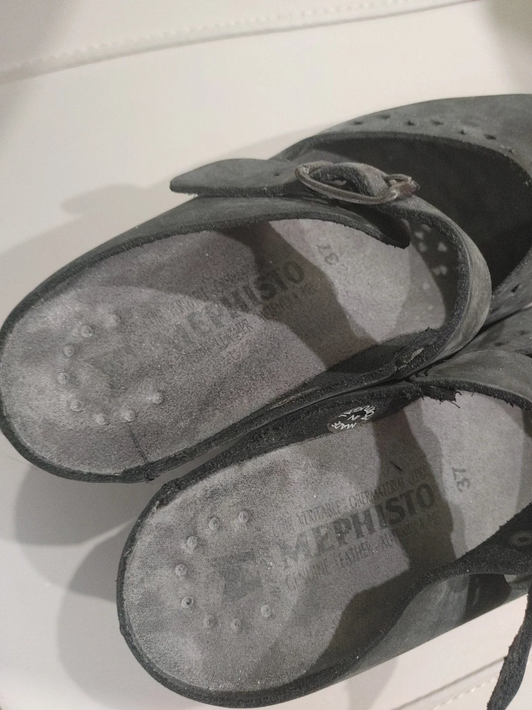⚽BLACK SUEDE NEW MEPHISTO LADIES EUROPEAN SIZE 37 U.S.7 - photo 3