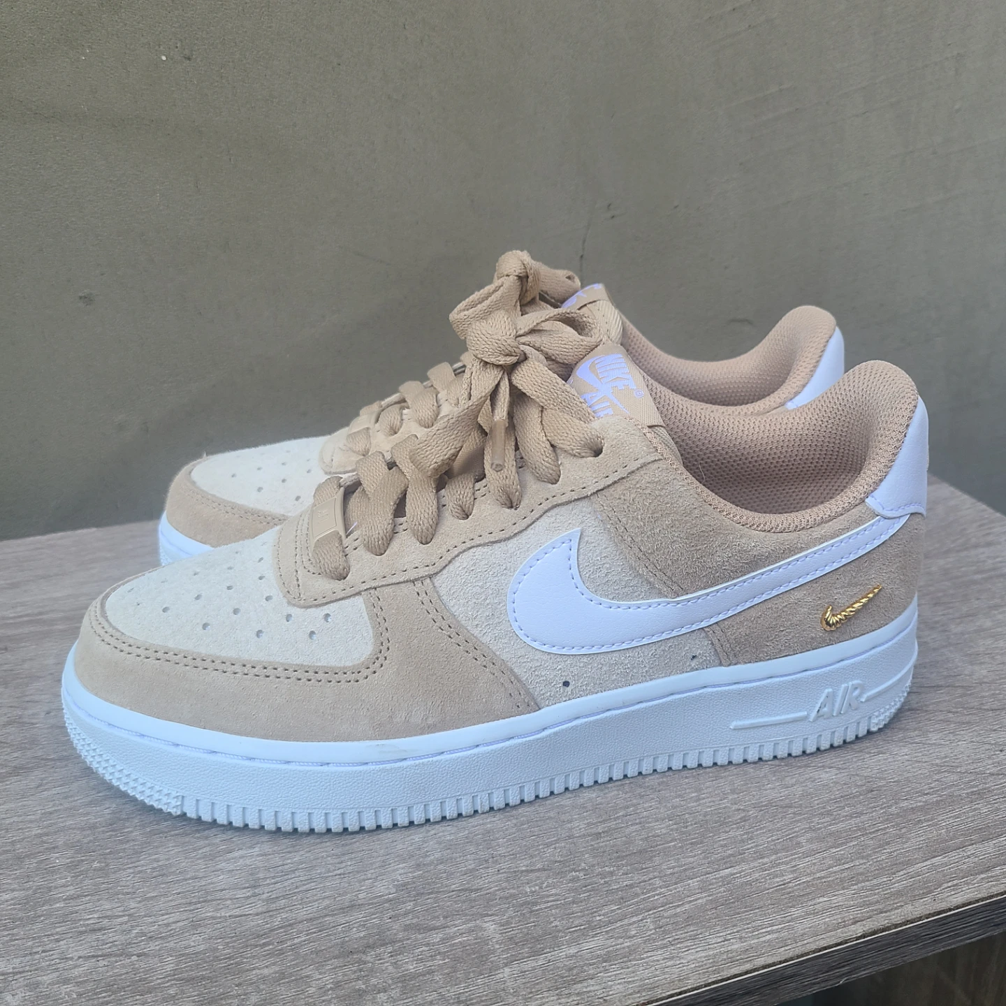Nike Air Force 1 Low – Tan Suede