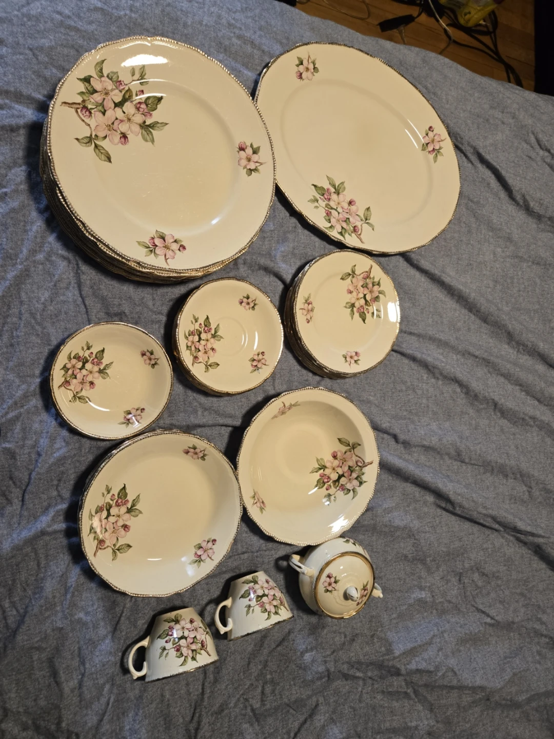 Royal Swan "Blossomtime" China Set - photo 2