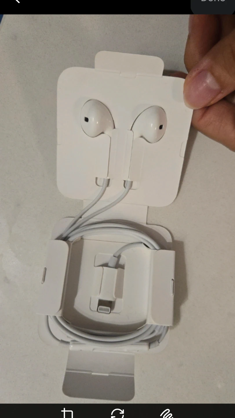Apple lighting plug earphones(new) - photo 2
