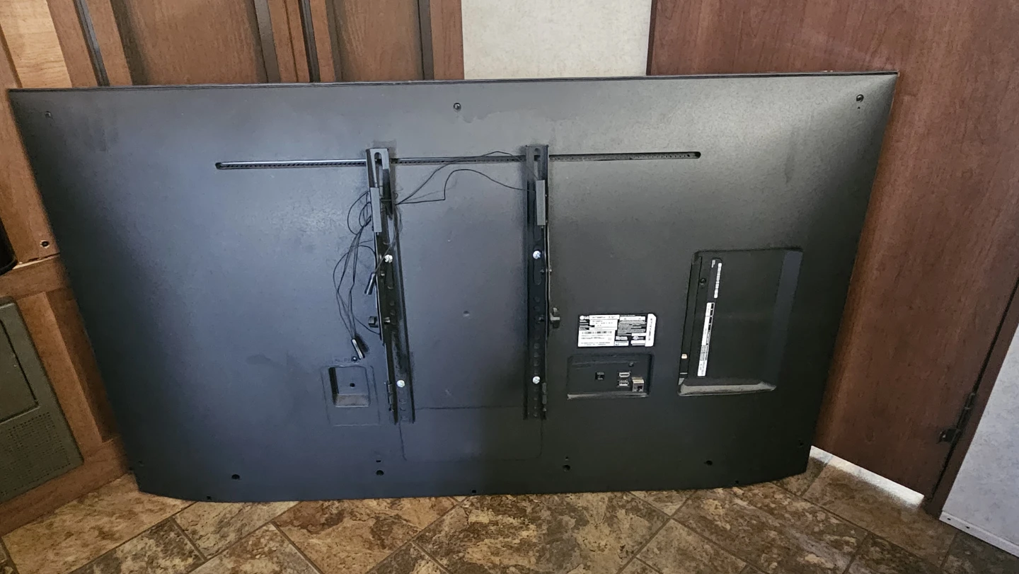 LG 50 Inch Smart TV - photo 2
