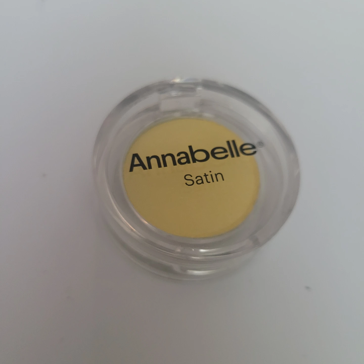 Annabelle Satin Single Eyeshadow in Sunny Day