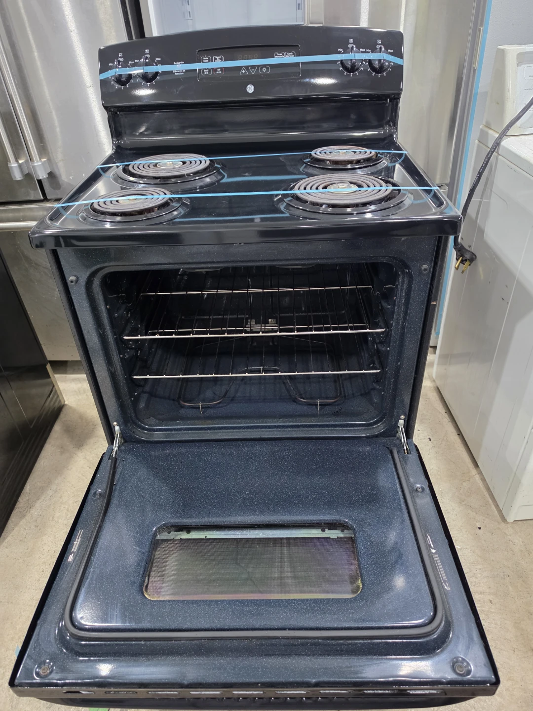 GE 30" Black Coil Top Stove - photo 3