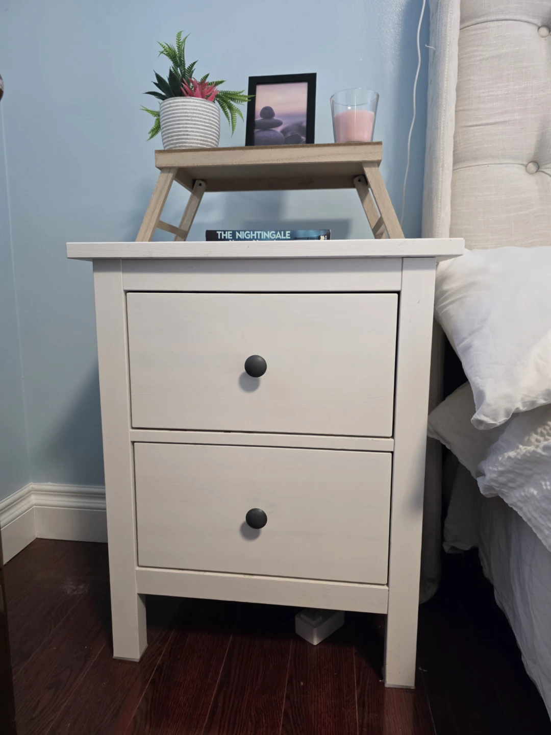 White 2-Drawer Nightstand