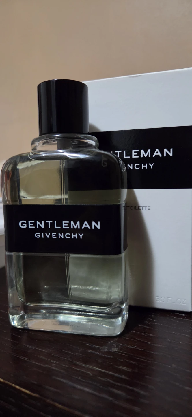 Givenchy Gentleman Eau de Toilette for Men 100ml