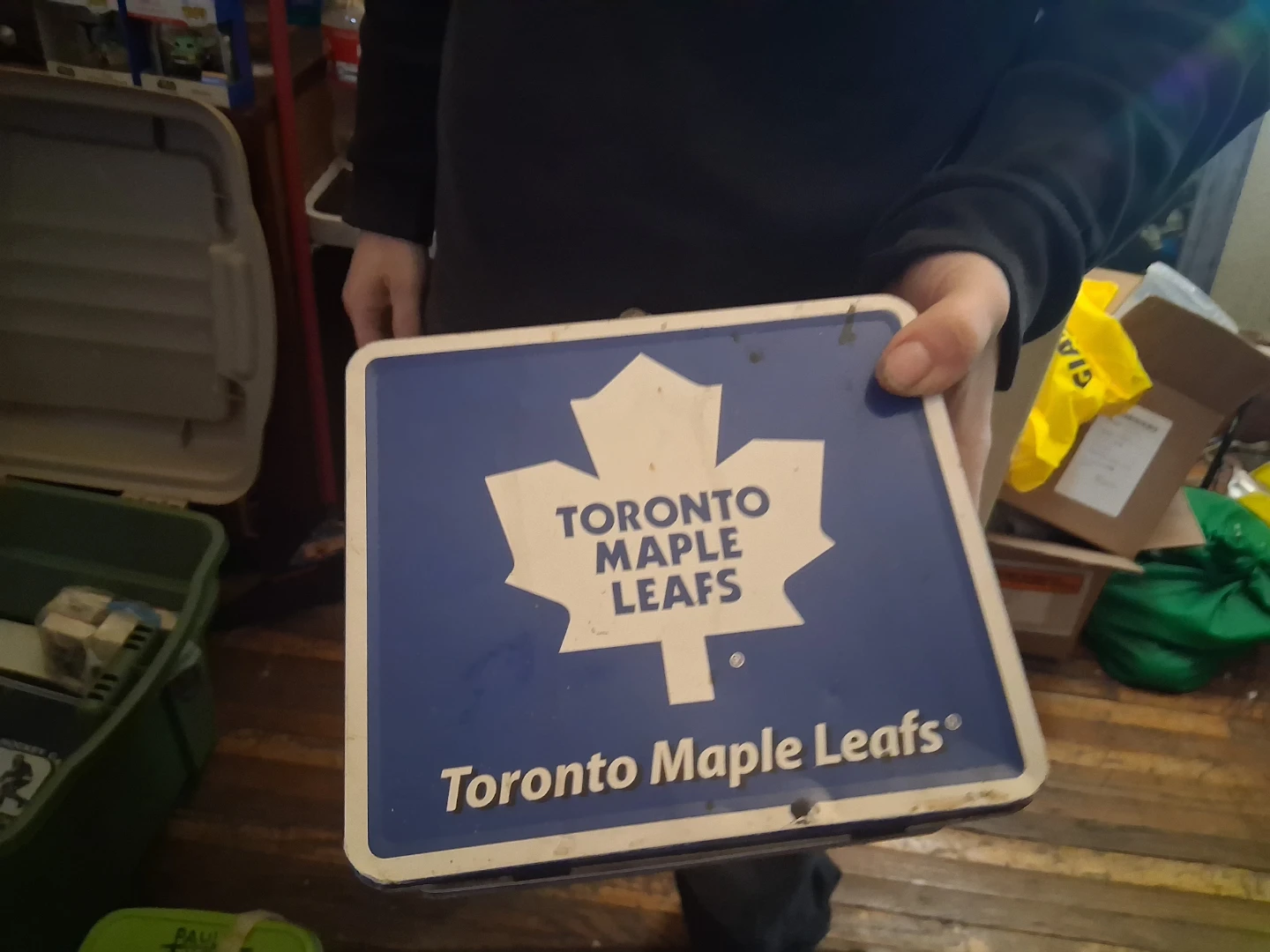Toronto Maple Leafs Sign