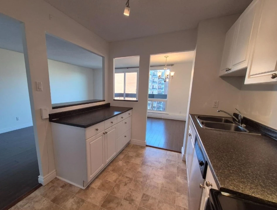 Beautiful 2 bedroom 1 washroom Condominium available to rent - photo 5
