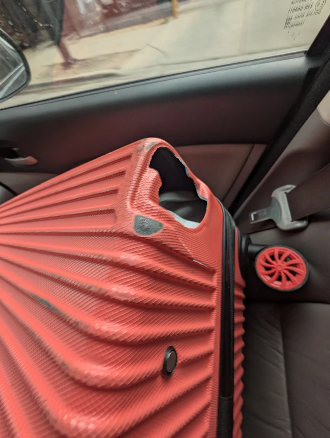 Red Hardshell Suitcase - photo 2