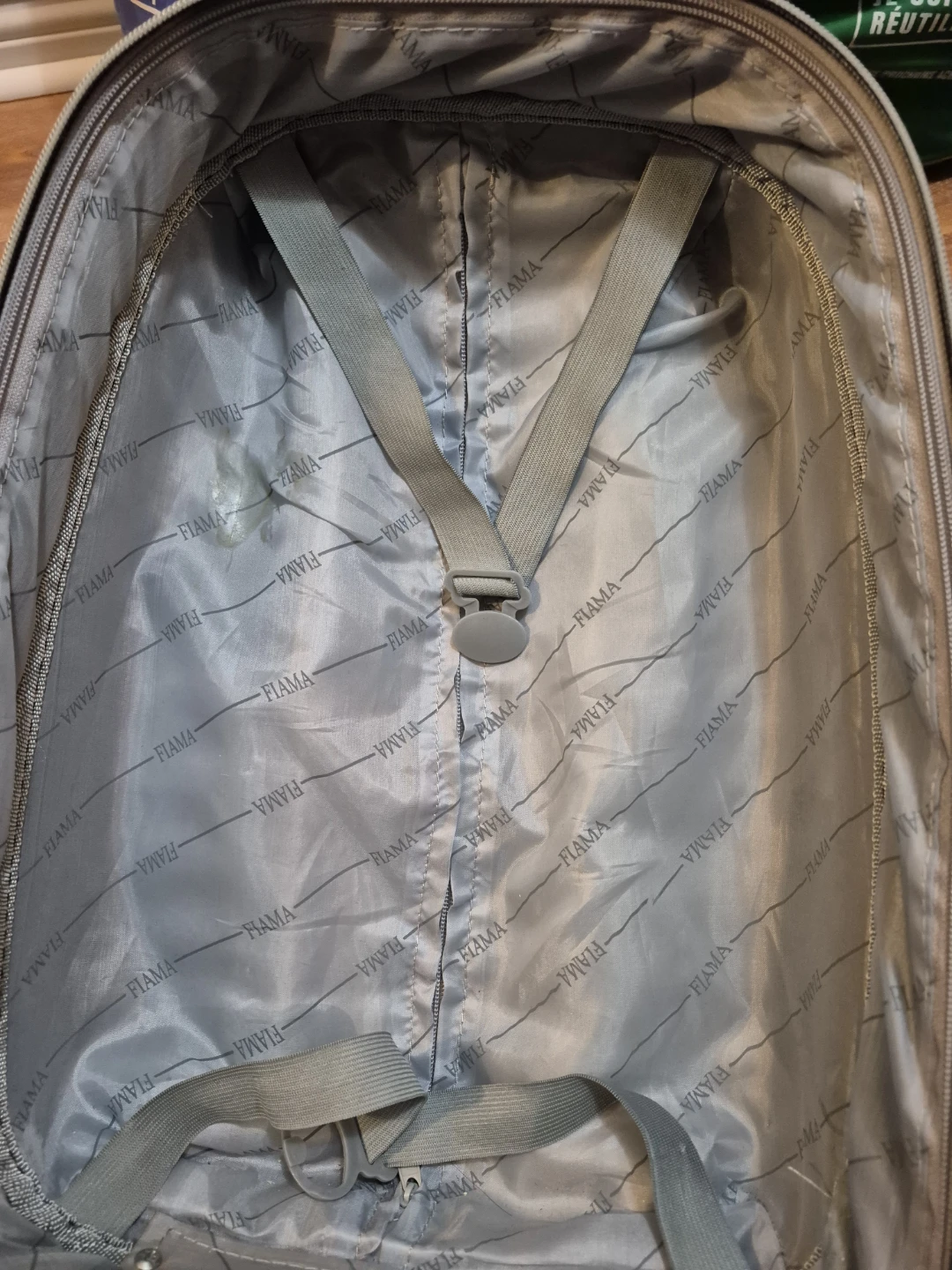 FIAMA Black Rolling Suitcase - photo 5