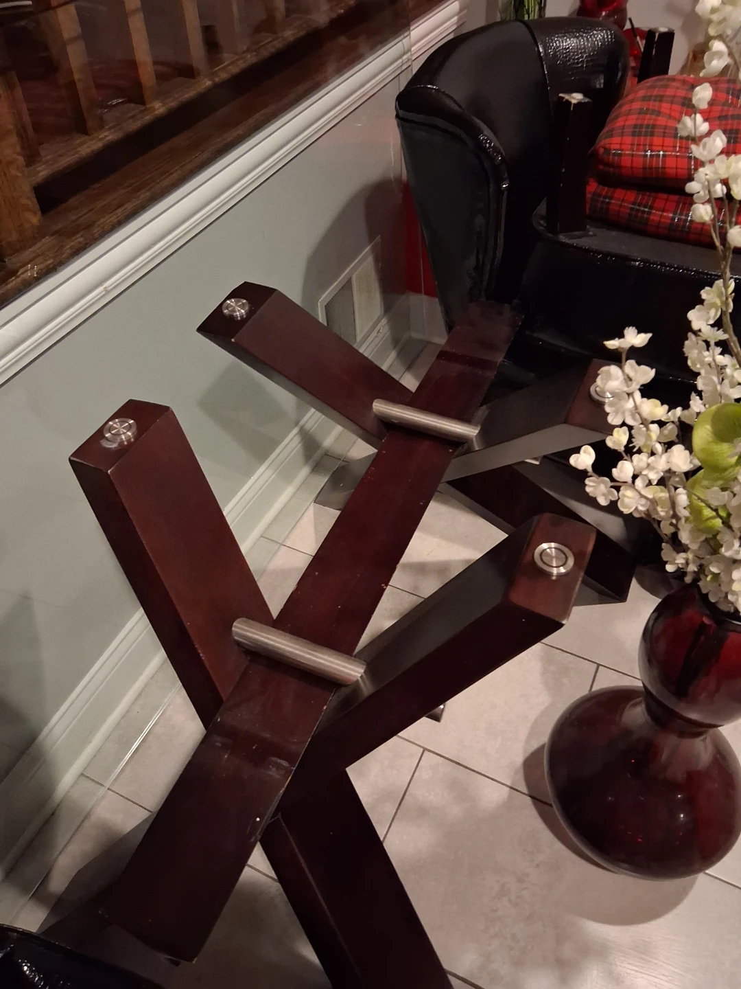 Black Faux Croc Accent Chair - photo 4