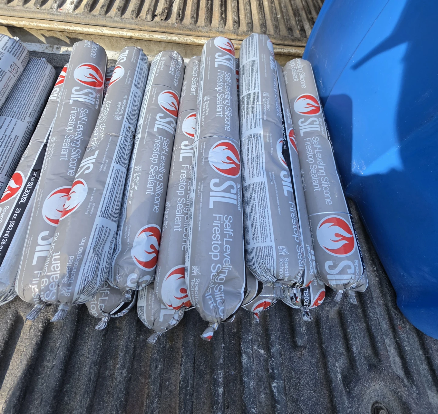 Various Caulking Tubes - 3M, SI /  DOWSIL - photo 3