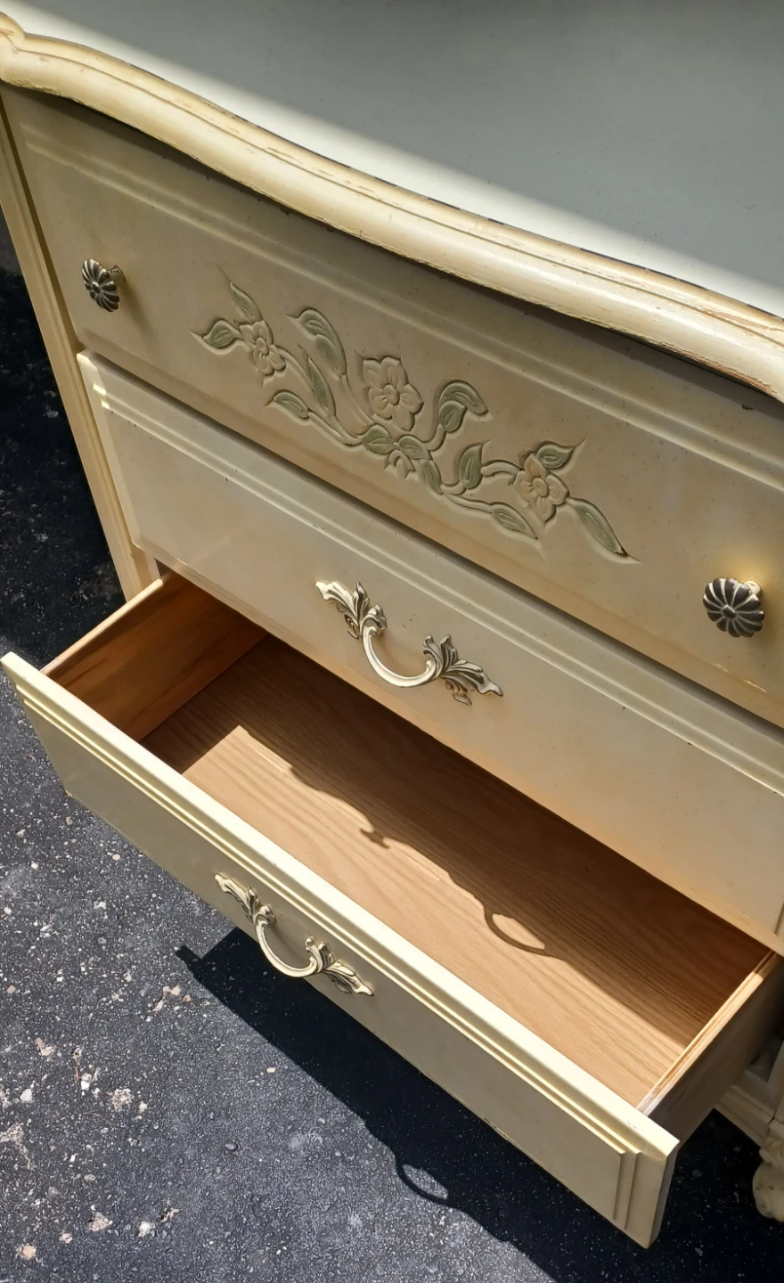 Vintage Lea Furniture 3 Drawer Dresser - photo 2