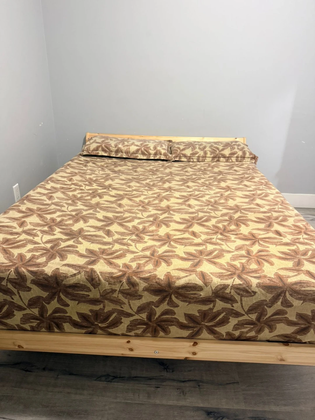Wooden Bed Frame with Slatted Base - photo 2