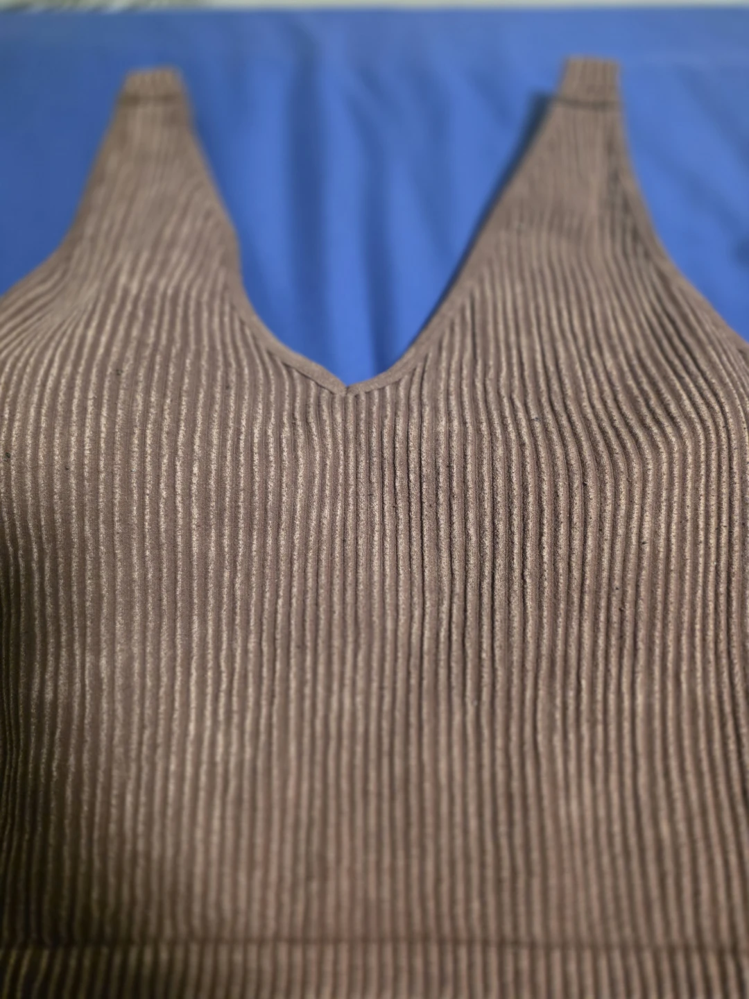 Ribbed V-Neck Tank Top - photo 2