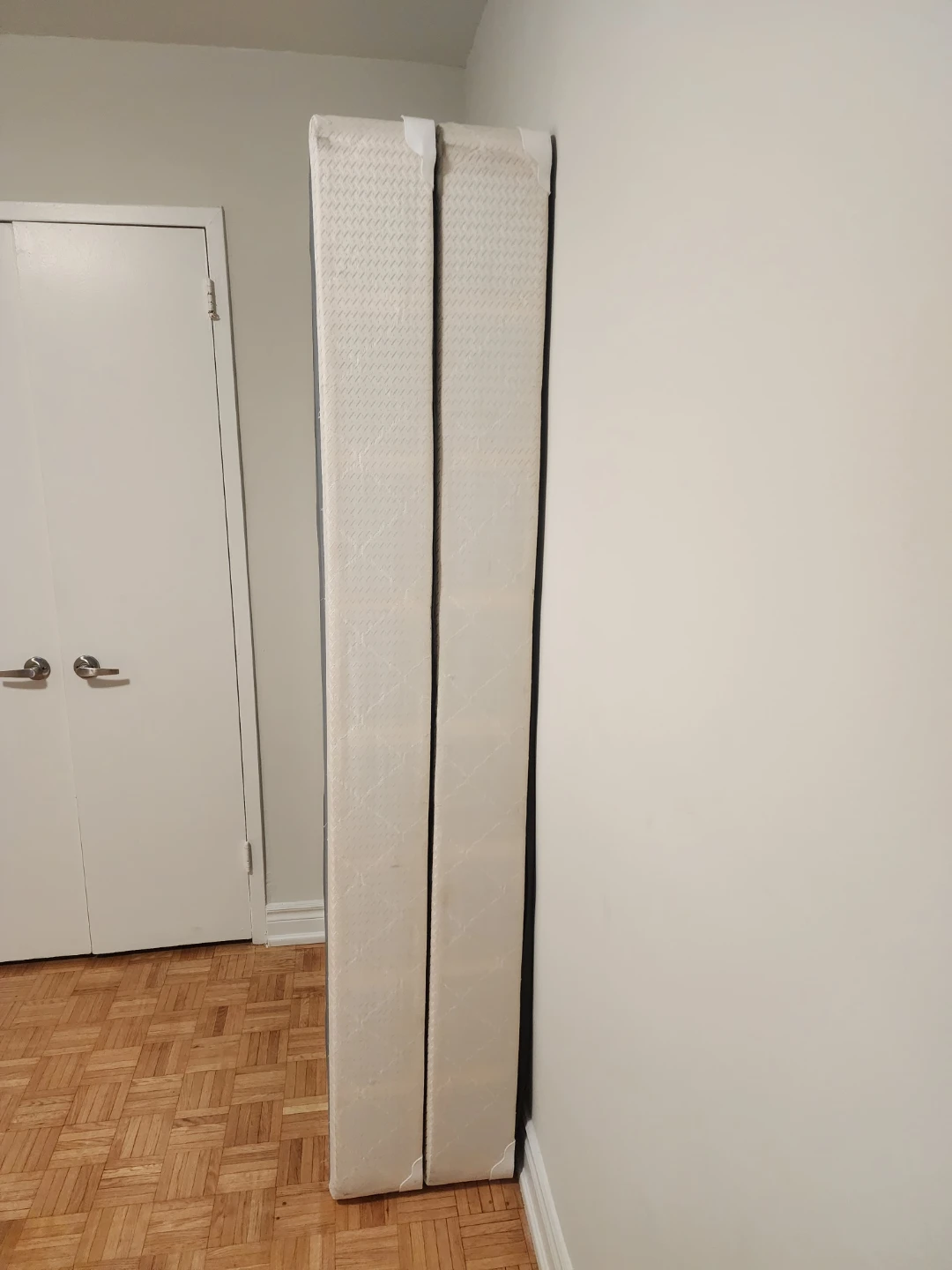 King Size Box Spring - photo 2