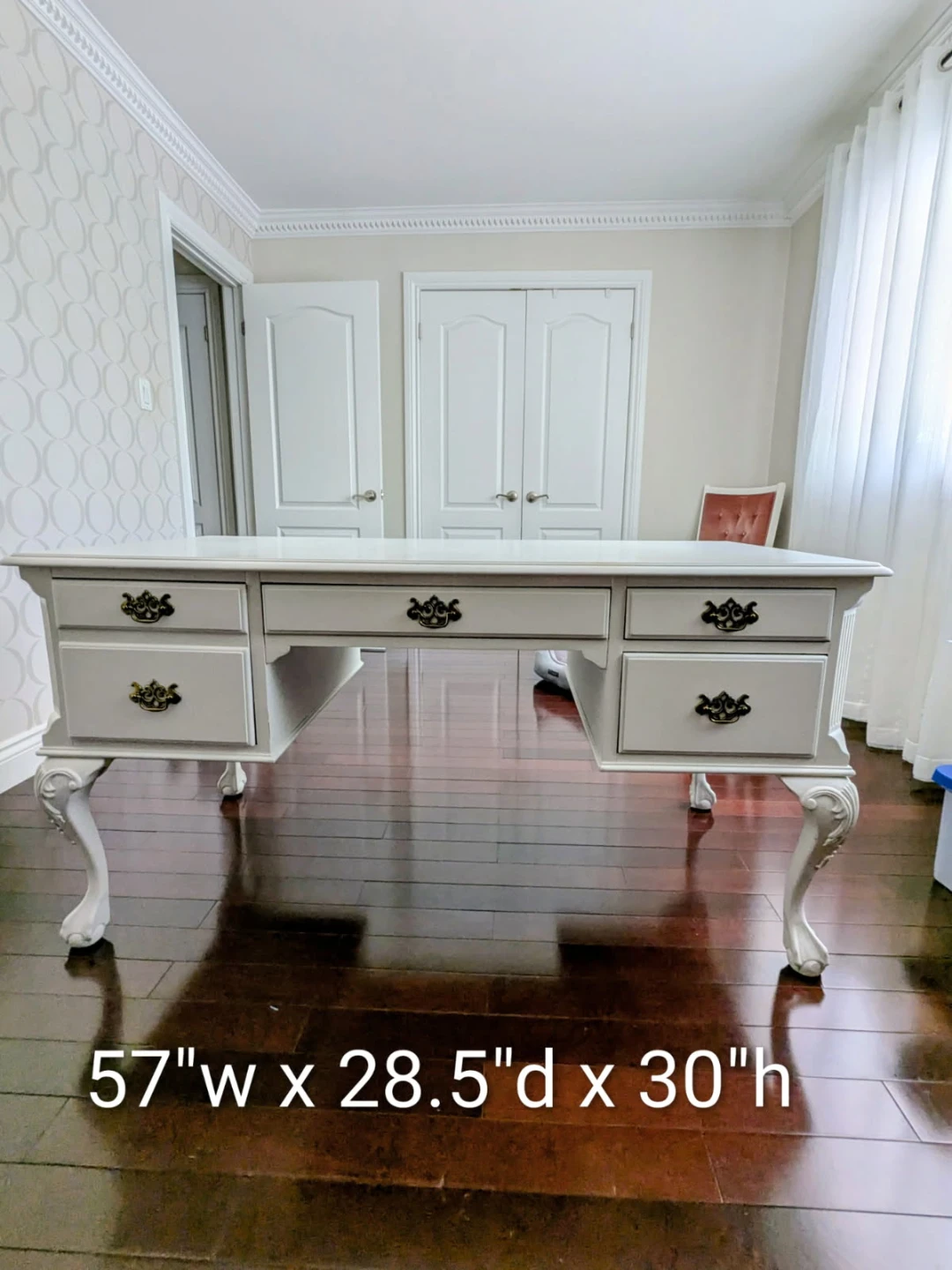 Desk with 6 Drawers