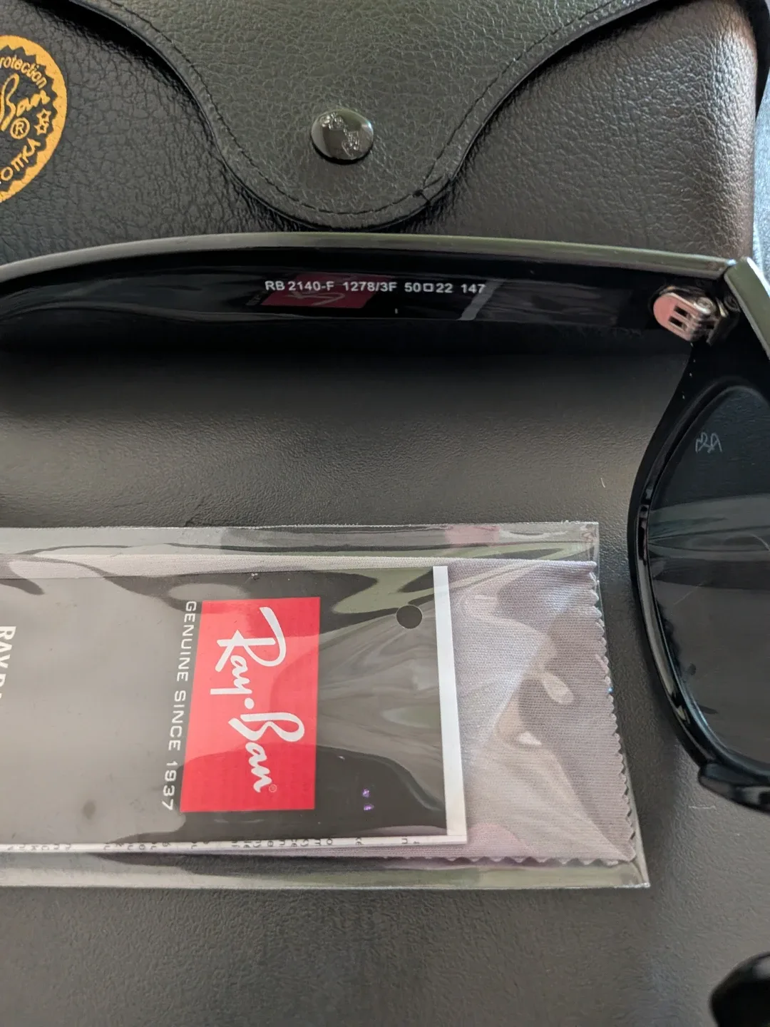 Ray-Ban Wayfarer Sunglasses RB 2140-F 50mm - photo 2