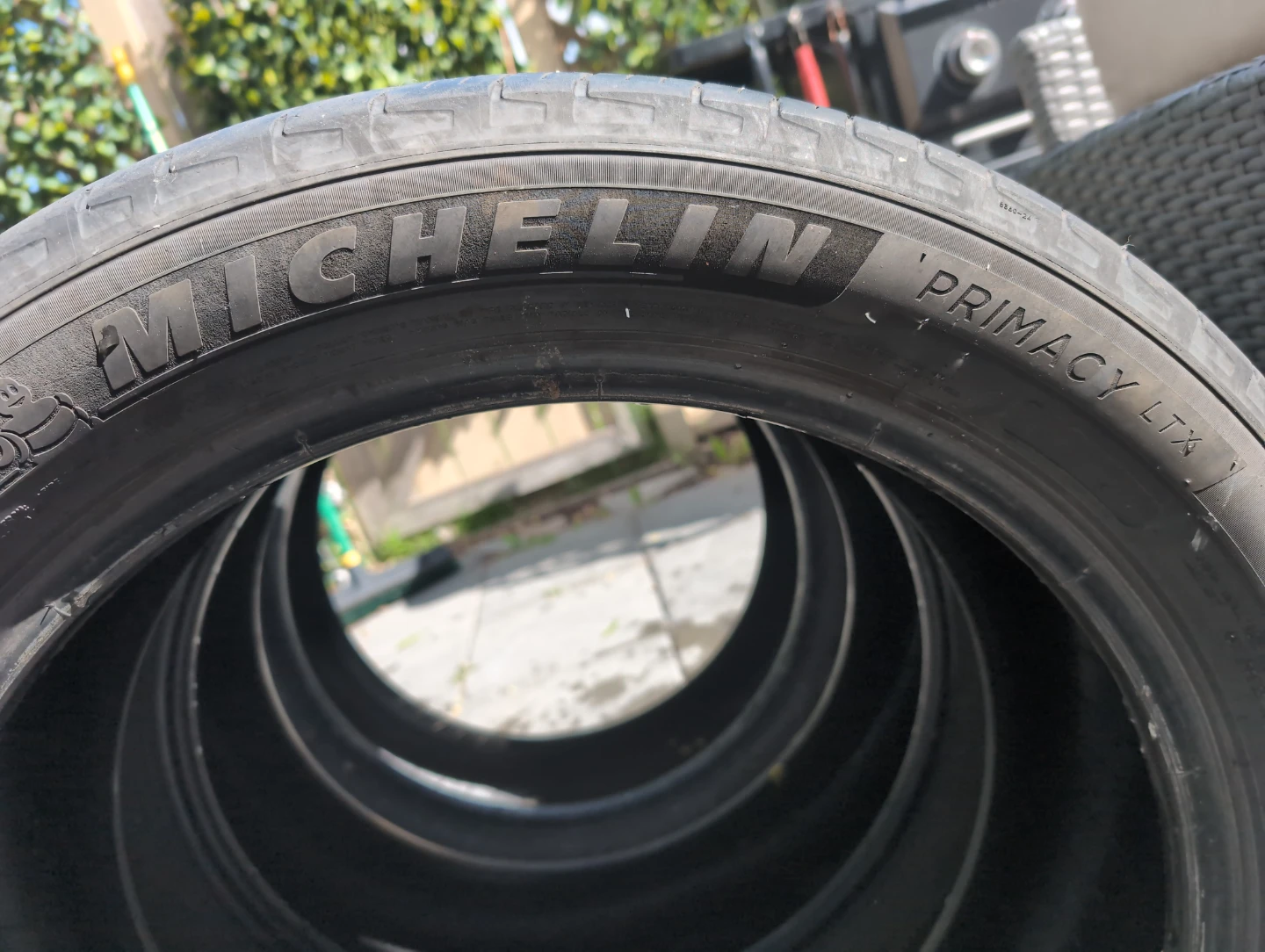 Michelin Primacy LTX Tires - 245/50 R20 - photo 3