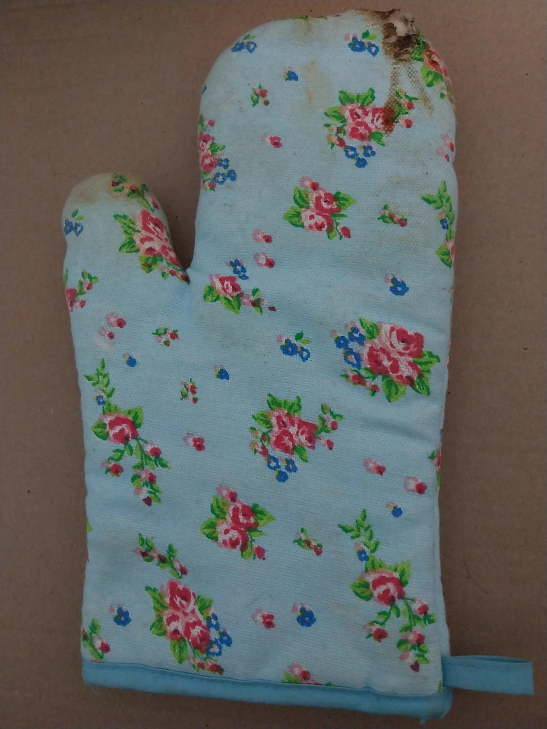 #freecycle Floral Oven Mitt (used)