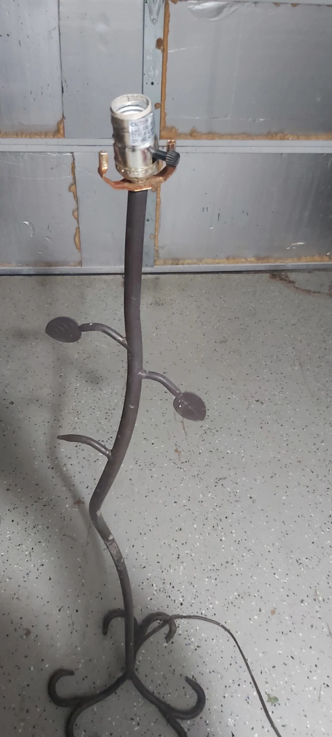 Wrought Iron Floor Lamp with Floral Accents - photo 2