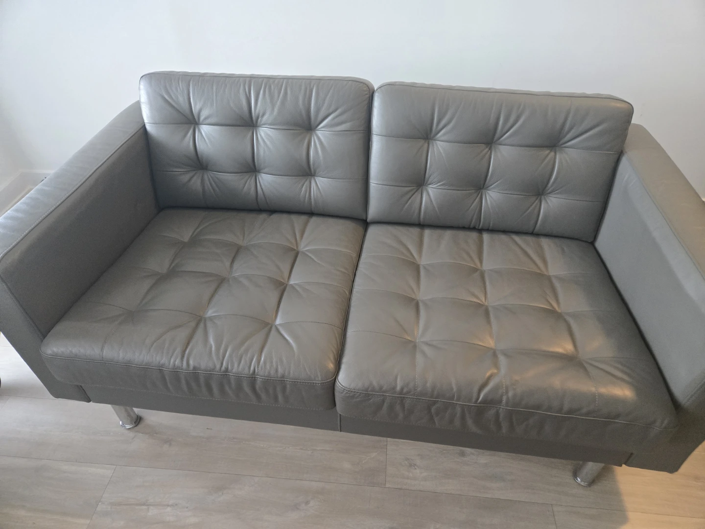 Grey Tufted Leather Loveseat Sofa