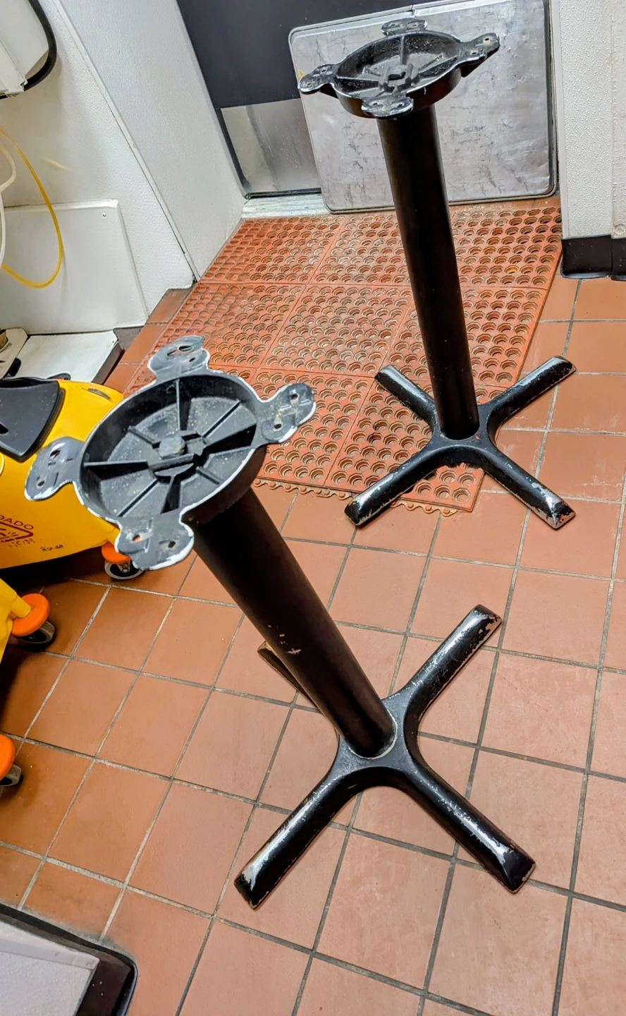 Restaurant Table Base x2 - photo 3