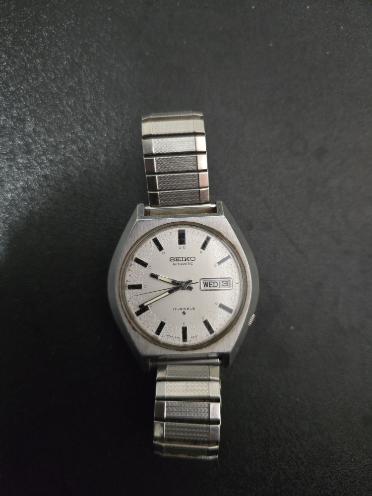 Vintage Seiko Automatic 6109-8019 P Chrome Dial Men's Wristwatch