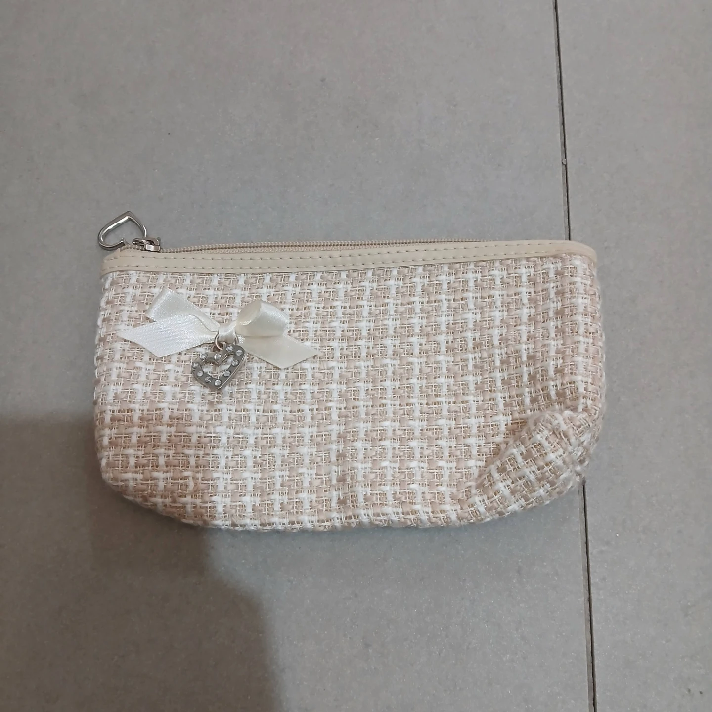 ⚽ Woven Cosmetic Pouch with Heart Charm