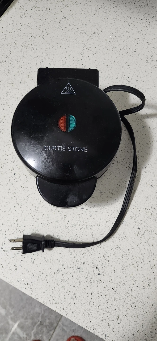 Curtis Stone Waffle Maker - photo 4